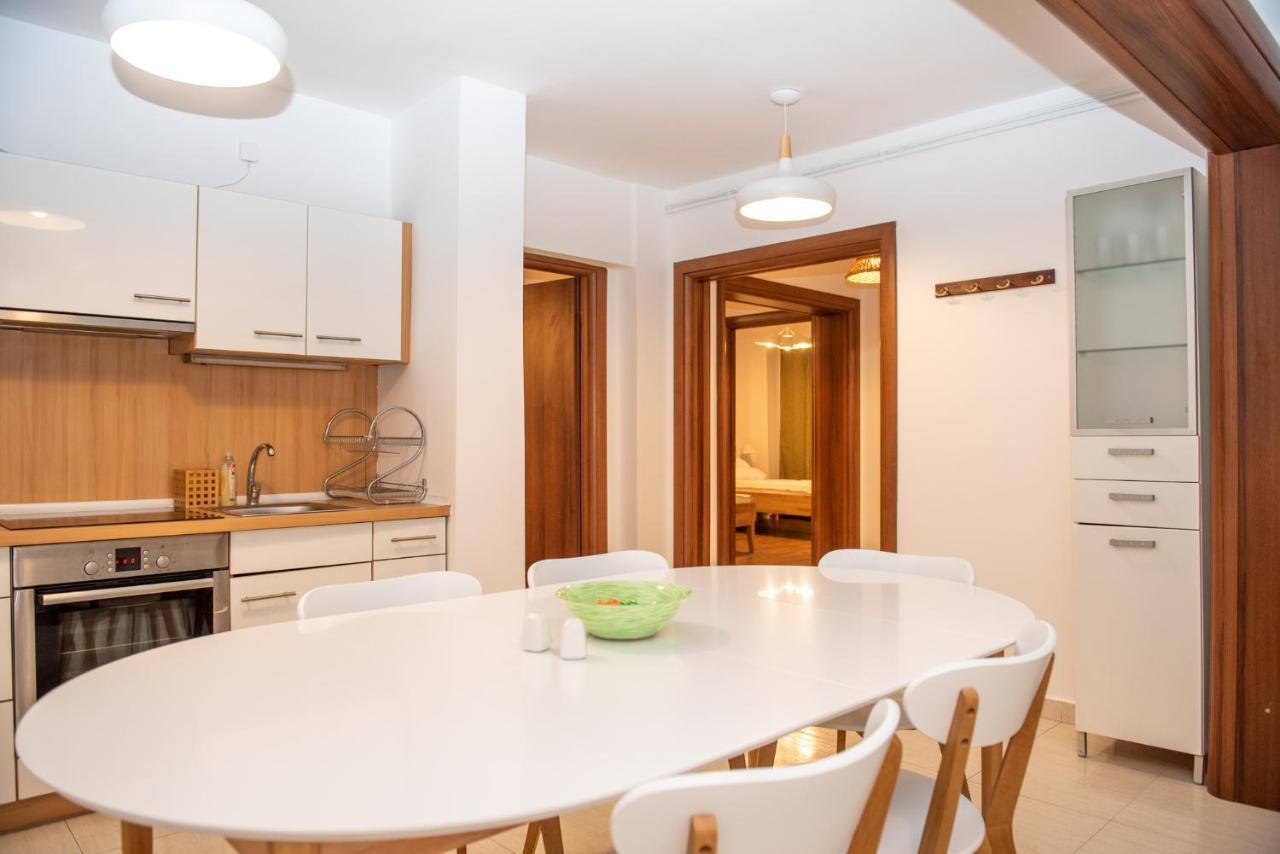 Classic Apartment Near The City Center Kolozsvár Kültér fotó